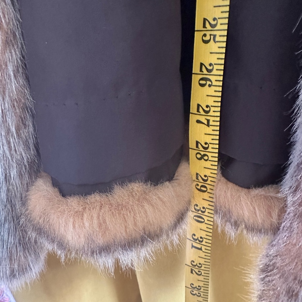 Dennis basso fur coat - Picture 5 of 5